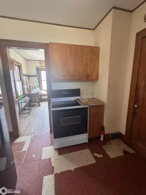 Kitchen - 505 Park Ave, Lorimor, IA 50149 photo 2 of 2