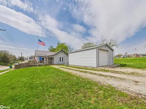 804 W Jefferson St, Bloomfield, IA 52537