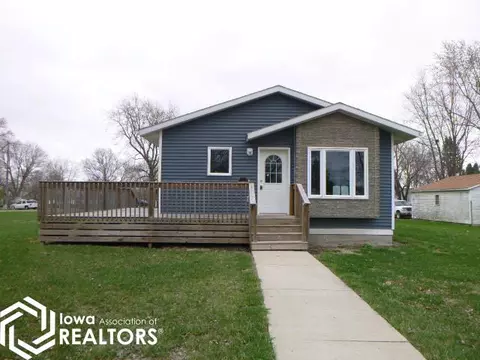 305 S Chestnut St, Winfield, IA 52659