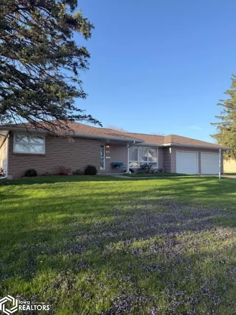 2518 Gear St, Burlington, IA 52601