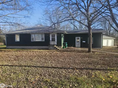 220 Elm St, Webster City, IA 50595