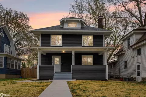 518 Summer St, Burlington, IA 52601