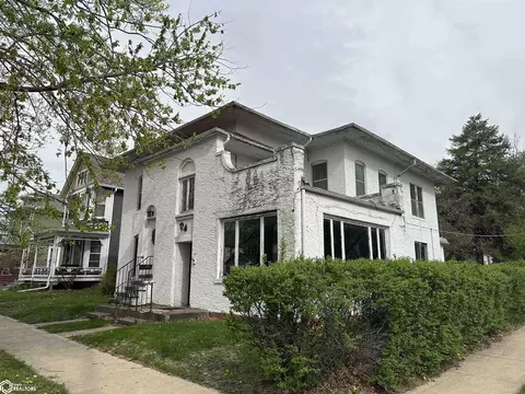 903 Avenue D, Fort Madison, IA 52627