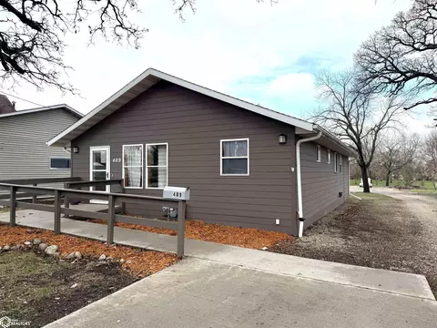 409 N Western St, Lake Mills, IA 50450