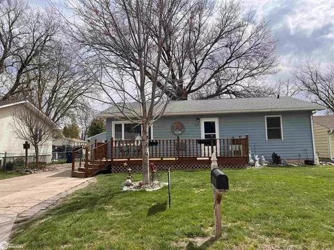 210 S 24th St, Denison, IA 51442