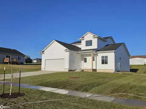 1904 Greenbelt Dr, Oskaloosa, IA 52577