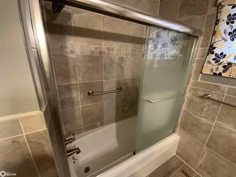 Bath - 2317 Frontier Rd, Denison, IA 51442 photo 1 of 3