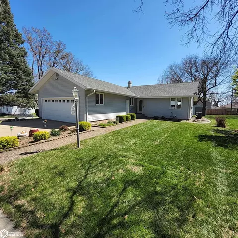 213 E Baker St, Avoca, IA 51521 photo 2