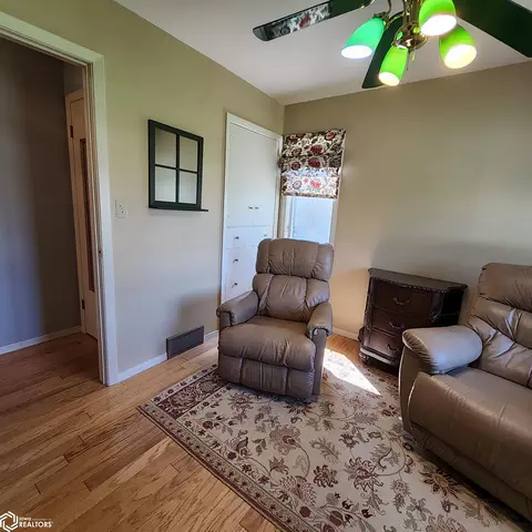 213 E Baker St, Avoca, IA 51521 photo 33