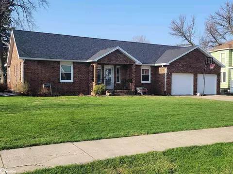 1020 W Broadway St, Eagle Grove, IA 50533