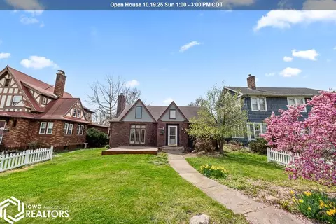 160 E Alta Vista Ave, Ottumwa, IA 52501
