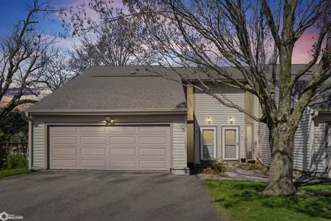 1201 Fairway Dr #4, Marshalltown, IA 50158
