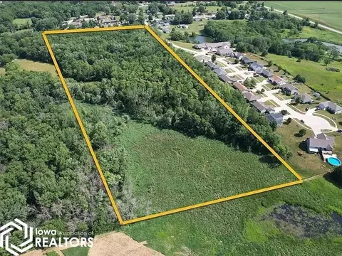 0 S 36 Ave W, Colfax, IA 50054