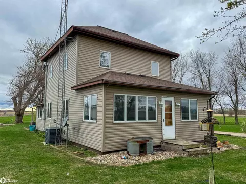 2761 Dows Williams Rd, Dows, IA 50071