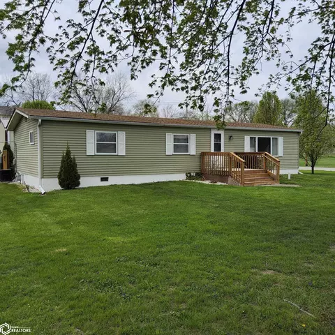 754 S Pine St, Avoca, IA 51521