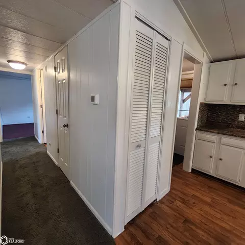 Entry Way - 754 S Pine St, Avoca, IA 51521 photo 1 of 1