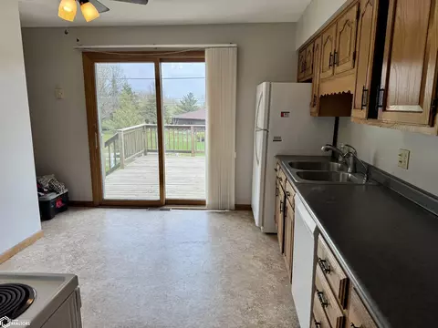 Kitchen - 1844 Benjamin St, Carroll, IA 51401 photo 2 of 2