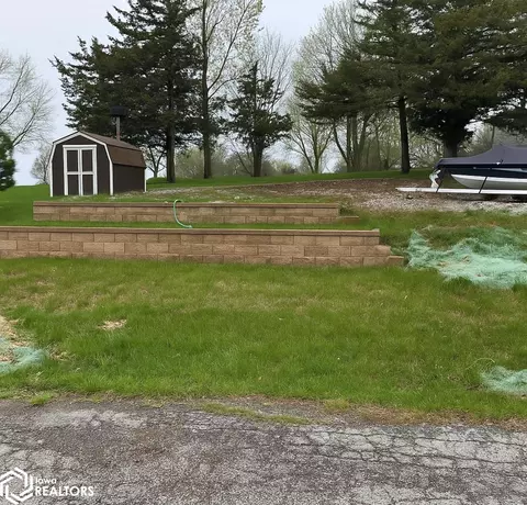 582 583 Overland Trl, Ellston, IA 50074