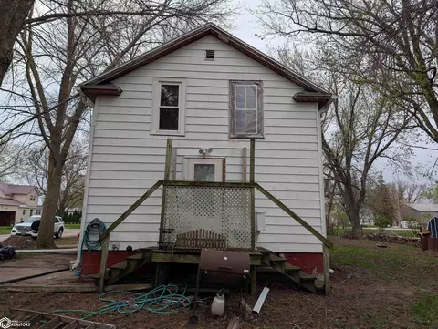 12 14 College Ave, Bode, IA 50519 photo 3
