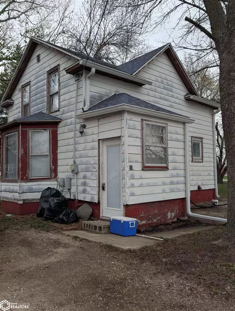 12 14 College Ave, Bode, IA 50519