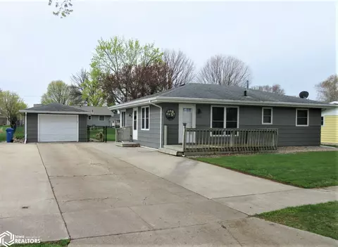 1620 E Linden St, Algona, IA 50511