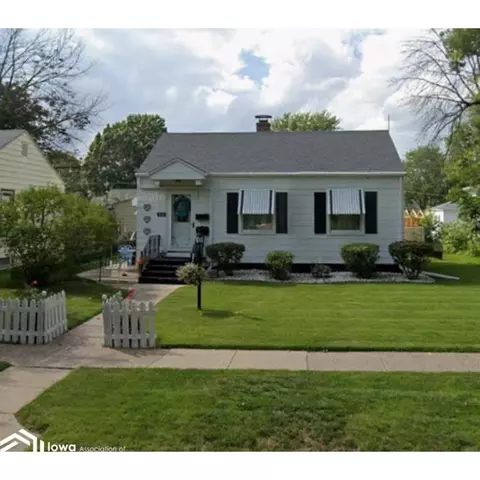 2135 S 12th St, Burlington, IA 52601