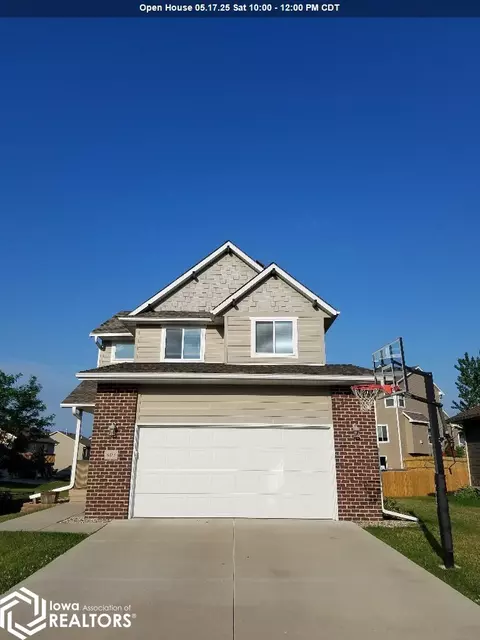 603 Pine Brooke Dr, Clear Lake, IA 50428