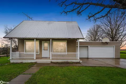 312 W 1st, Gladbrook, IA 50635