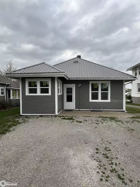 502 E State, Centerville, IA 52544 photo 2