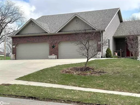 1021 N 16th St, Clarinda, IA 51632