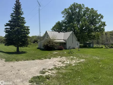 6660 275th St, Moravia, IA 52571