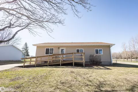 126 Indian Ave, Forest City, IA 50436