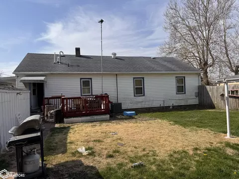 517 E Webster St, Osceola, IA 50213