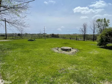 Exterior - 480 E 92nd St N, Kellogg, IA 50135 photo 5 of 7