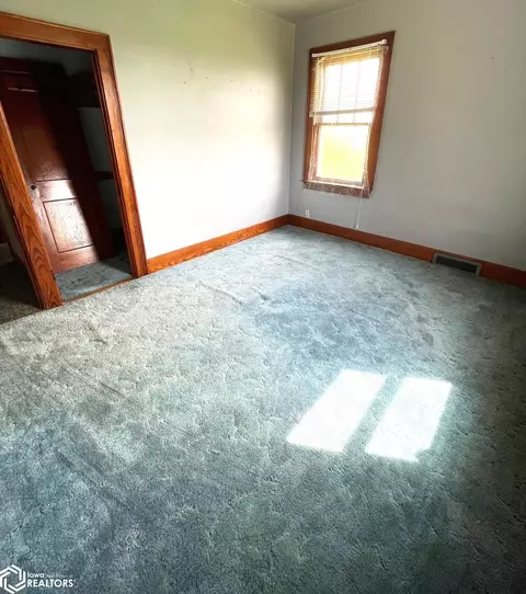 Bedroom - 480 E 92nd St N, Kellogg, IA 50135 photo 1 of 2