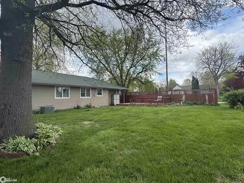 402 E Buckeye, Creston, IA 50801 photo 4