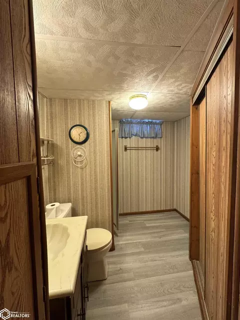 402 E Buckeye, Creston, IA 50801 photo 30