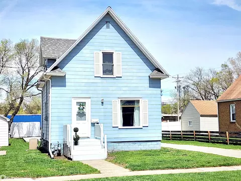 542 12th St SE, Mason City, IA 50401