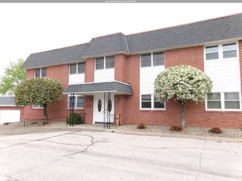 104 E 22nd St, Atlantic, IA 50022