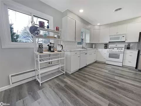 308 3rd Ave NE, Hampton, IA 50441 photo 6