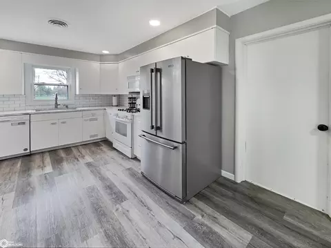 308 3rd Ave NE, Hampton, IA 50441 photo 9