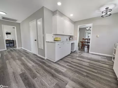 308 3rd Ave NE, Hampton, IA 50441 photo 5