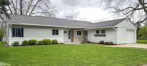 308 3rd Ave NE, Hampton, IA 50441 photo 1