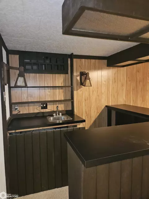 Kitchen - 302 Hillcrest Dr, Hamilton, IL 62341 photo 6 of 6