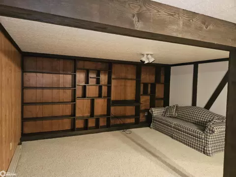Living - 302 Hillcrest Dr, Hamilton, IL 62341 photo 3 of 3