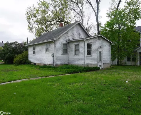 301 Washington Ave, Ames, IA 50010 photo 3