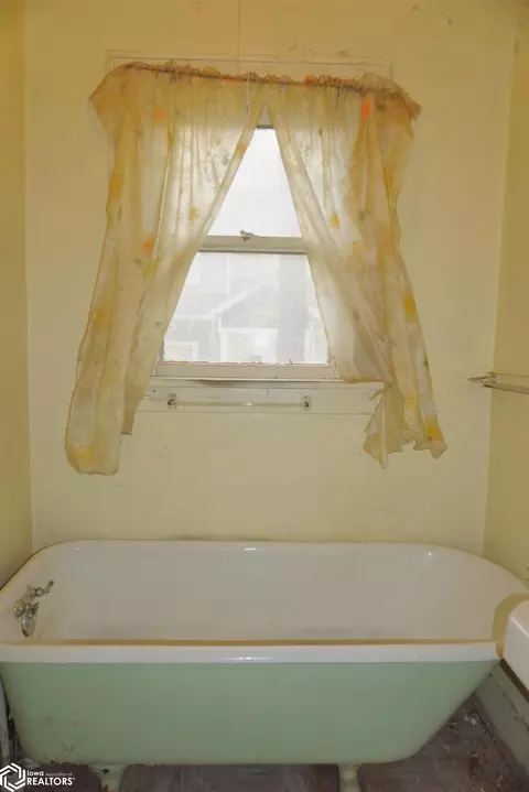 301 Washington Ave, Ames, IA 50010 photo 10