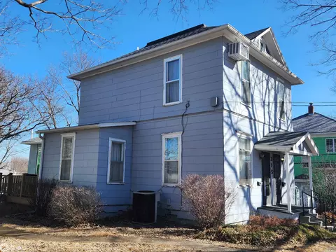 215 E Jefferson St, Osceola, IA 50213