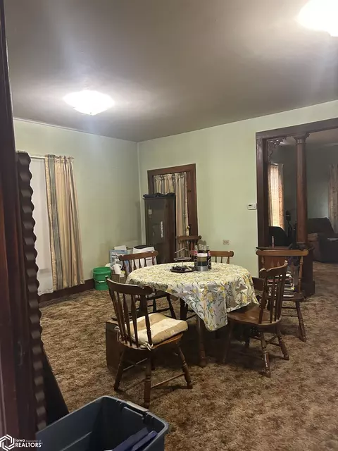 Dining - 424 1st St, Eldon, IA 52554 photo 1 of 4