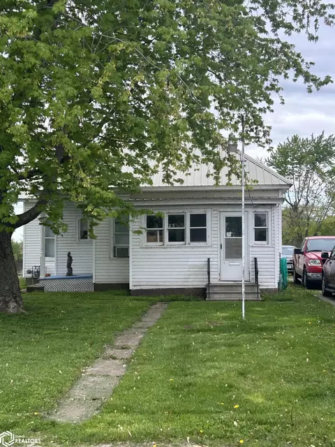 Other - 424 1st St, Eldon, IA 52554 photo 2 of 5